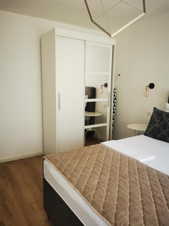 City Center Apartment Bravos Makarska Eksteriør bilde