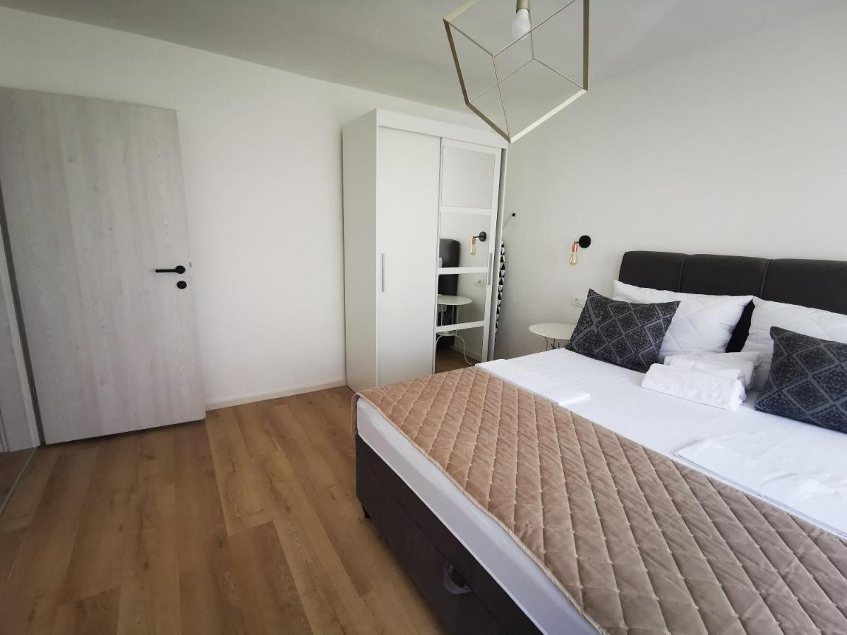 City Center Apartment Bravos Makarska Eksteriør bilde